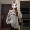 Sudadera Gris de Estilo Americano sin Hombros para Mujer, Popular Otoño e Invierno Forrada de Polar Gruesa Holgada Moda Estampado de Letras Top Petite