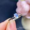 Fabricantes de anillos con incrustaciones de piedra lunar azul natural de plata 925 al por mayor plata esterlina anillo de dedo vivo pequeño