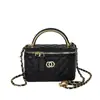 Bolso Pequeño Cuadrado Nuevo de Otoño e Invierno para Mujer, Bolso de Mano Versátil con Cadena Texturizada, Bolso de Hombro Cruzado Acolchado de Moda Estilo Pequeño Fragante