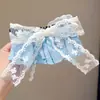 Pinza de Plátano de Encaje Azul Claro con Lazo para Niñas, Dulce Pinza Vertical Plisada Floral, Accesorio para el Cabello de Princesa para la Parte Posterior de la Cabeza
