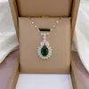 Collar de mujer: Collar de flor de circón esmeralda estilo europeo y americano transfronterizo, colgante de nuevo diseño, cadena elegante para la clavícula
