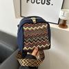 Nova bolsa tiracolo de estilo étnico com visual moderno, bolsa de ombro pequena retrô listrada para celular, bolsa de ombro de grande capacidade, atacado