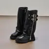 Botas de Caballero de Rodilla Gruesas para Niñas Otoño e Invierno 2025 Nueva Moda Elegante Hebilla de Cinturón Botas de Pantalón Plisadas Retro