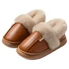Bolsa Impermeable de Superficie de Cuero Simple Zapatillas de Algodón con Tacón para Mujer Invierno con Más Terciopelo Calientes Antideslizantes Suela Gruesa Ropa de Casa para Pareja Zapatos de Algodón