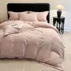 Estilo Lujo Ligero Juego de Cama de Cuatro Piezas de Algodón Puro Todo Algodón Sencillo Tacto de Alta Gama Cuatro Estaciones Funda de Edredón Suave Textiles para el Hogar Ropa de Cama Estilo Sábana Ajustable
