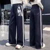 Jeans para niñas, pantalones acampanados para niños, nuevo estilo de otoño 2026, pantalones para niños mayores, pantalones rectos para niñas de secundaria