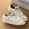 Zapatillas bajas versátiles para mujer de suela gruesa con diseño de estrellas blancas, diseño de rayas, colección primavera/otoño 2026, zapatos blancos casuales, modernos