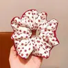 Goma de pelo Scrunchie Roja Dulce de Lunares para Peinados de Cola de Caballo y Moño, Nuevo Accesorio para el Cabello Rojo 2025