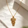 Collar Transfronterizo con Diseño de Flor de Textura Martillada Tridimensional con Fuerte Sensación Metálica, Realzando la Elegancia y Mejorando el Escote, Adecuado para Mujeres