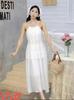Vestido Longo Feminino Estilo Francês Estilo Férias Decote Halter Renda Bordada Vazada com Cadarço Redutor de Idade Afinando a Cintura