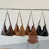 Bolso de axila de gran capacidad de moda retro, nuevo bolso cruzado para el trabajo de principios de otoño de 2026, bolso de hombro de color liso estilo casual