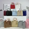 Bolsa Versátil de Princesa Diana con Bordado Pesado Nueva Moda Bolso de Bufanda de Seda para Mujer Bolso de Hombro Cruzado de Gama Alta Comercio Exterior