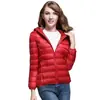 En Stock Invierno 2025 Versión Coreana Nueva Chaqueta de Plumas Ultraligera para Mujer, con Capucha, Corta, Ajustada, Tallas Grandes, Abrigo de Moda