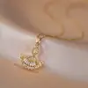 Collar para Mujer, Nuevo Colgante de Amor Transfronterizo de Moda, Diseño Nicho, Collar de Cadena para Clavícula Simple y Versátil