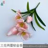Tulipa Florida de Três Flores e Duas Hastes Tulipa Florindo com Cinco Flores Decoração para Sala de Estar de Casa Flor Artificial Flor para Arranjo de Casamento Flor de Seda