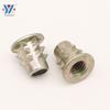 Fábrica de tuercas y tornillos Yixiong ventas directas al por mayor aleación de zinc con púas con arandela tuerca para madera con púas hembra M4M5M6M8