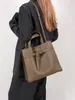 Fornecimento Direto Transfronteiriço Bolsa de Mão Moda Simples Bolsa para o Dia a Dia Europeia e Americana Grande Capacidade Bolsa Tote de Alta Qualidade Pode Ser Usada em Um Ombro Venda por Atacado