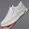 Sapatos Masculinos de Couro Macio Novos Primavera/Verão 2026 Transfronteiriços Solado Macio Tendência Versátil Diário Casual Sapatos de Couro Tênis Venda por Atacado