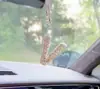 Lujo Ligero Arcilla Cerámica Diamante Completo Accesorios Interiores de Coche Colgante para Mujeres, Adorno Colgante para Espejo Retrovisor con Letras en Inglés