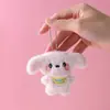 Colgante de Peluche Popular de Cachorro de Cuerpo Completo Dibujo Animado Perro de Orejas Grandes Sonrojado Dulce Llavero Muñeca Colgante de Muñeca