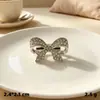 Broche para Cardigã Exquisito Temperamento Laço Broche Feminino Anti-exposição Broche Minimalista Alto Padrão Pin de Lapela