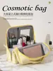 Bolsa de maquiagem de grande capacidade, nécessaire portátil para mulheres, design de suporte em PVC, grande capacidade, multifuncional e à prova d'água