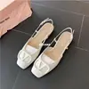 Versão Couro de Vaca Dail de Princesa~Bico Quadrado Fivela V Bico Fechado Couro Genuíno Sem Salto Sandálias Rasteiras para Mulheres 2026 Sapatos de Verão para o Trabalho