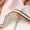 [Diseño Original] Pañuelo Cuadrado Pequeño Estilo Coreano Ins para Mujer Todo Combinación Estilo Occidental Pañuelo Decorativo Pañuelo de Primavera y Otoño Pañuelo Artístico