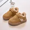 Nuevos Zapatos Deportivos de Forro Polar Estilo Coreano para Niños Otoño/Invierno 2026 Zapatos de Algodón para Bebé Zapatos de Correr para Niños Zapatos Cálidos para Niños y Niñas