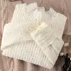 2225 Camisa Base de Media Altura con Cuello Alto y Acabado Lijado para Mujer, Moda Otoño e Invierno, Elegante Top de Encaje con Mangas Largas