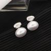 Socialite elegante oval pérola brincos brincos de metal de prata luz de luxo nicho design bola de prata pérola brincos de agulha de prata