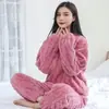 Pijama de forro polar coral para mujer invierno exterior grueso lindo franela ropa de casa moda suelto cárdigan largo conjunto