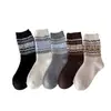 Calcetines Retro Estilo Japonés Fair Isle Grises para Mujer, Calcetines de Lana de Media Caña para Otoño e Invierno, Engrosados y Cálidos, Adecuados para Botas de Nieve en Invierno