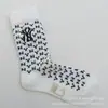Nuevos Calcetines Bordados con Letra Ny de Estilo Coreano para Hombres y Mujeres, de Caña Alta, Calcetines Modernos para Todas las Estaciones, Calcetines Deportivos Versátiles para Parejas