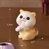 Nuevos accesorios de jardinería DIY de micro paisajismo de gatito travieso, bola de cristal sosteniendo una bola de hilo, figura de resina de gatito juguetón