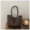 Europa Transfronteriza Wholesale Retro para Mujer Gran Capacidad para el Trabajo 2026 PU Otoño/Invierno Plegado Casual Bolso Tote Bolso de Hombro Bolso de Axila