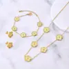 Pulsera de Trébol de Cuatro Hojas Chapada en Oro de 18 Quilates de Gran Venta Transfronteriza para Mujer, Juego de Joyería de Pulsera y Aretes Dorados, Pulsera Ajustable