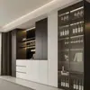 Armario con Puertas y Gabinetes, Hecho a Medida para Toda la Casa, Fabricado en Madera Maciza Grado E0/Enf, Incluyendo Vestidor, Armario para Vinos, Zapatero, Armario para Balcón y Armario de Almacenamiento