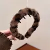 Diadema Antideslizante con Dientes Estampado de Leopardo de Felpa para Otoño e Invierno para Mujeres 2026 Nuevo Estilo Diadema para Lavado de Cara Maquillaje Mascarilla Pasador para el Cabello Tocado