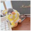 Solo la RopaJellycat Pingüino Cacahuete Ropa para Muñeca de 11 cm Colgante Pingüino Cacahuete Suéter Bufanda