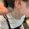 Pendientes de aro grandes lisos con purpurina fina plateada minimalista para mujer, nuevo modelo popular 2026, pendientes de aro únicos de alta gama