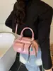 Bolsa Pequena Retrô Transfronteiriça para Mulheres 2026 Nova Outono Estilosa Casual Bolsa de Ombro Transversal Bolsa de Mão da Moda Bolsa Almofada
