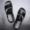 Comércio Exterior Transfronteiriço Estilo Coreano Novas Sandálias de Verão para Homens, Chinelos Slip-On, Sapatos de Praia Antiderrapantes com Solado Macio, Chinelos Masculinos para Uso Externo