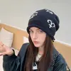 Chapéu de tricô jacquard com cordão para outono e inverno feminino, gorro de lã quente, moda casual que faz o rosto parecer menor