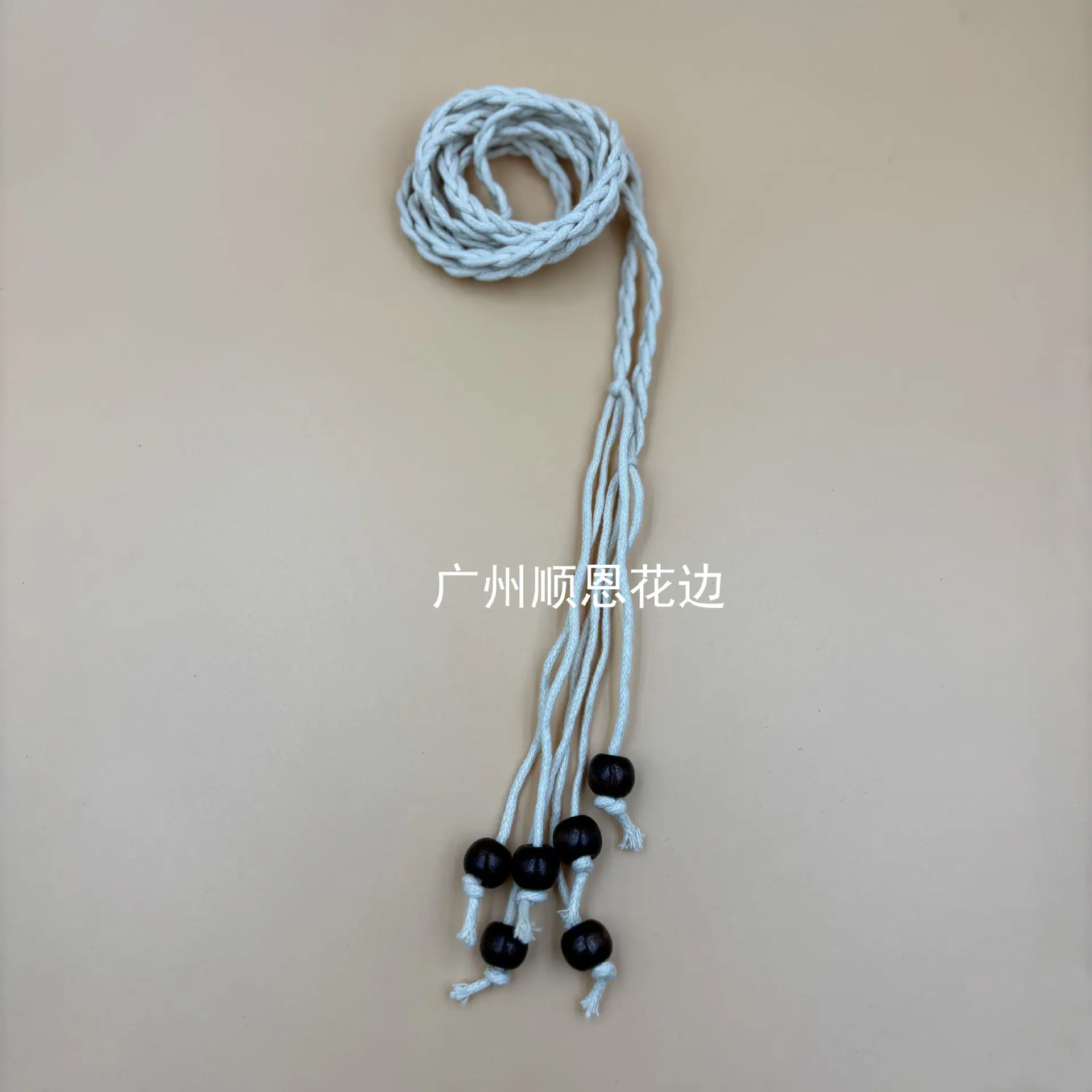 白