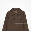 Nueva Llegada de Temporada Cruzada Chaqueta Exterior Estilo Gabardina Corta Cruzada Color Marrón Oscuro Americano con Solapa y Corbata 5063714