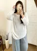 Ropa para mujer de talla grande con un diseño irregular, top de punto hueco suelto Otoño 2026 para mujeres de talla grande