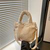 Bolso de Pana Estilo Western Simple Gran Capacidad para Mujer 2024 Color de Contraste Nuevo Bolso Cubo Portátil de Hombro Cruzado para Mujer