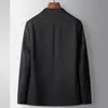 Traje Casual para Hombre 2025 Otoño e Invierno Lujo Ligero Negocio Chaqueta de Traje de un Solo Botón con Patrón de Letras en Relieve para Hombres Jóvenes y de Mediana Edad