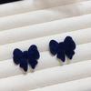 Pendientes de Terciopelo con Lazo de Corazón Geométrico Simple, Diseño de Nicho Lindo y de Moda, Pendientes de Moda Versátiles de Lujo Ligero
